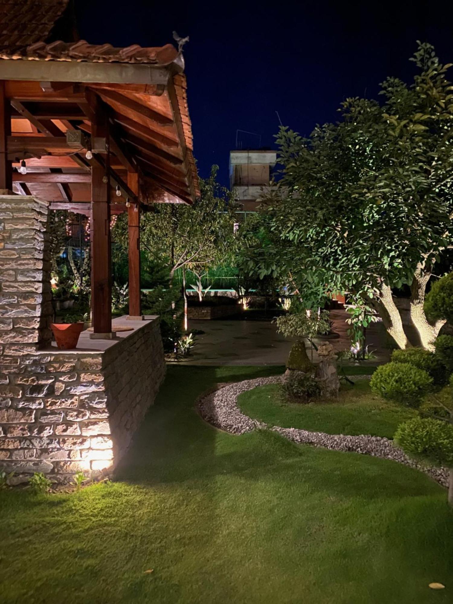 Uma Residence And Suites Катманду Екстериор снимка