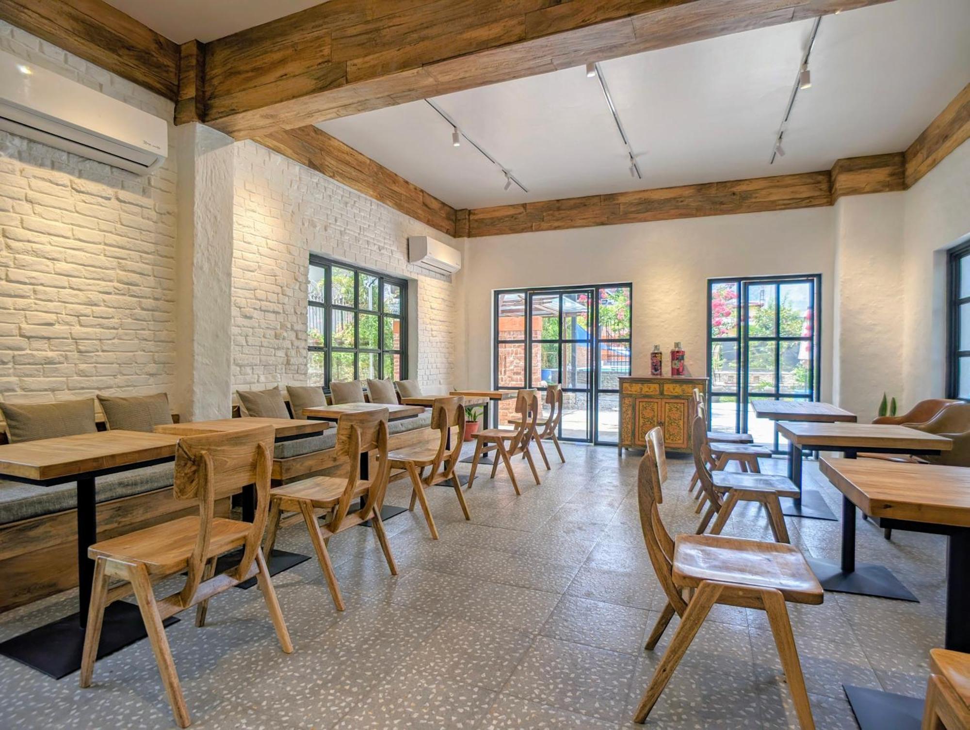 Uma Residence And Suites Катманду Екстериор снимка