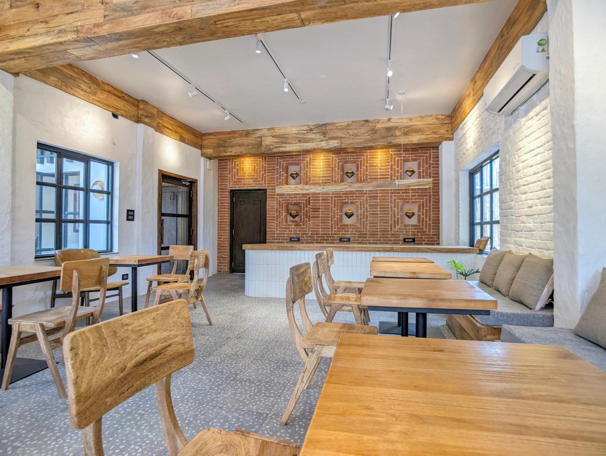 Uma Residence And Suites Катманду Екстериор снимка